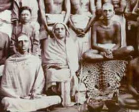 Alagammal with Bhagavan & devotees
